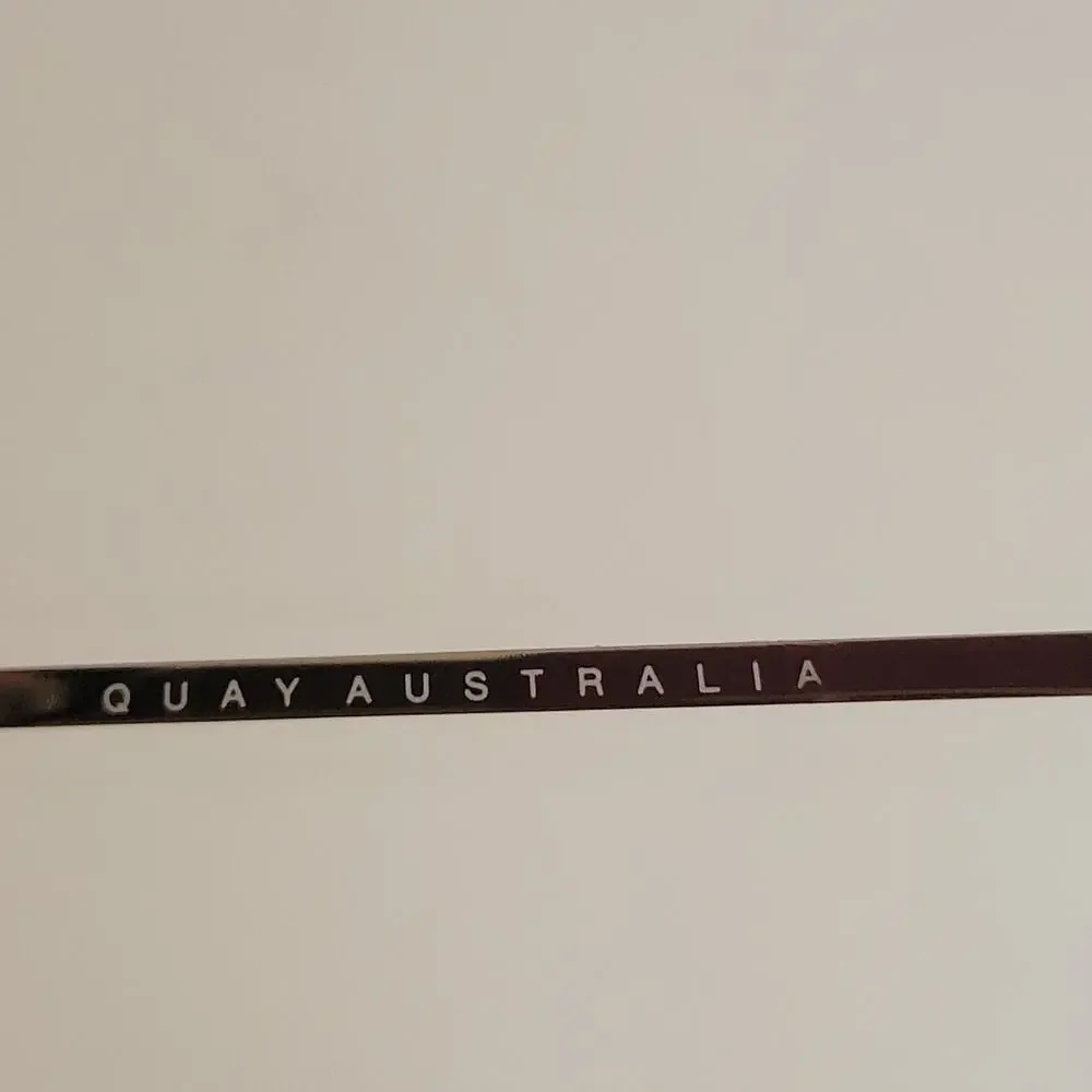 QUAY AUSTRALIA Still Standing Sunglasses Gold/Taupe Aviator